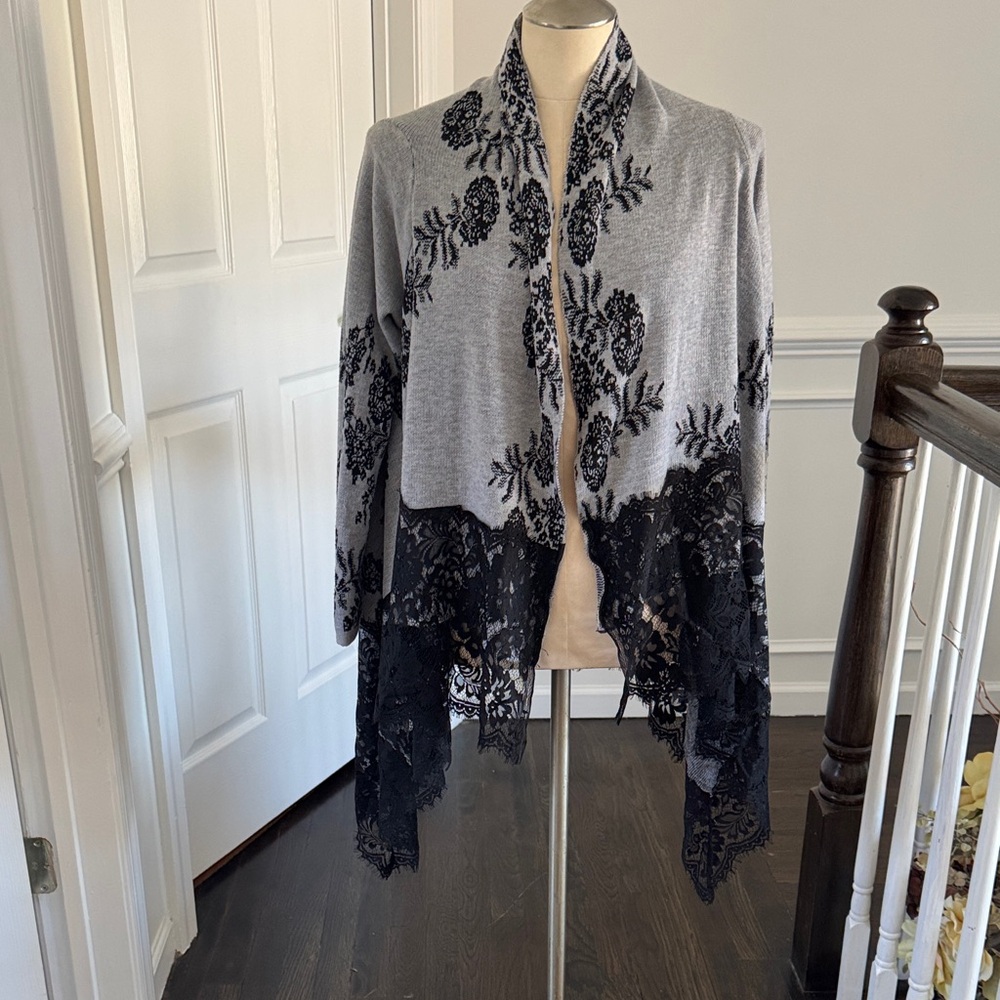 Ellie ❤️ Kate Gray and Black Lace detail Cardigan